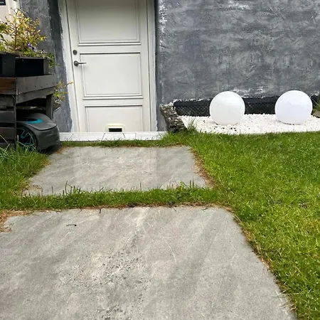 Liten Leiligheten Uten Soverommet,sovesofa I Stuen , I Kjelleren * Stavanger